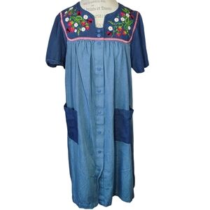 Go Softly Patio Dress Strawberry Ladybug Embroidered Size Large Blue Denim Mumu